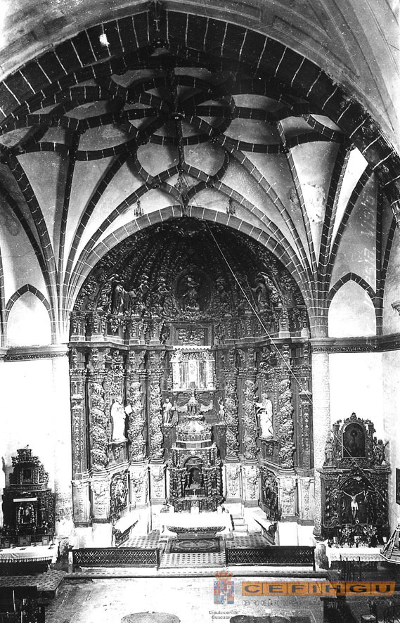 Interior de la iglesia.- Fotografía de Tomás Camarillo Hierro (CEFIHGU)